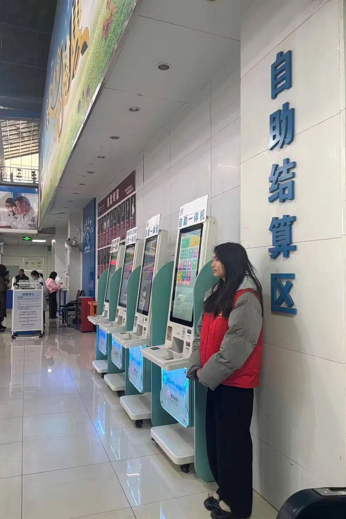 蓝洞胶片残卷符号再现｜历史与现代的交汇